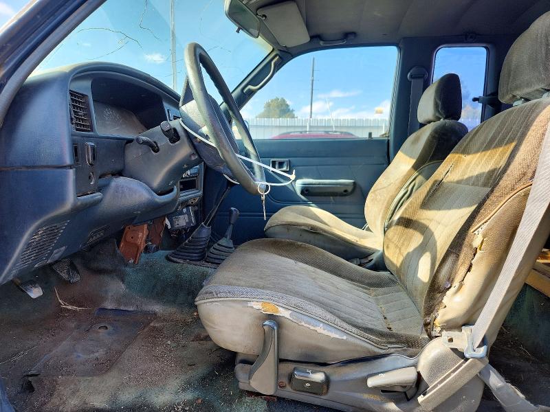1992 TOYOTA PICKUP DELUXE