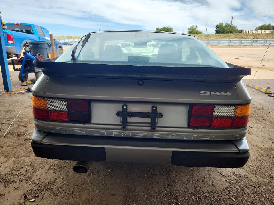1986 PORSCHE 944