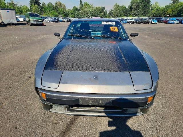 1985 PORSCHE 944